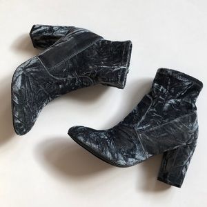 Steve Madden Emison Crushed Velvet Booties
